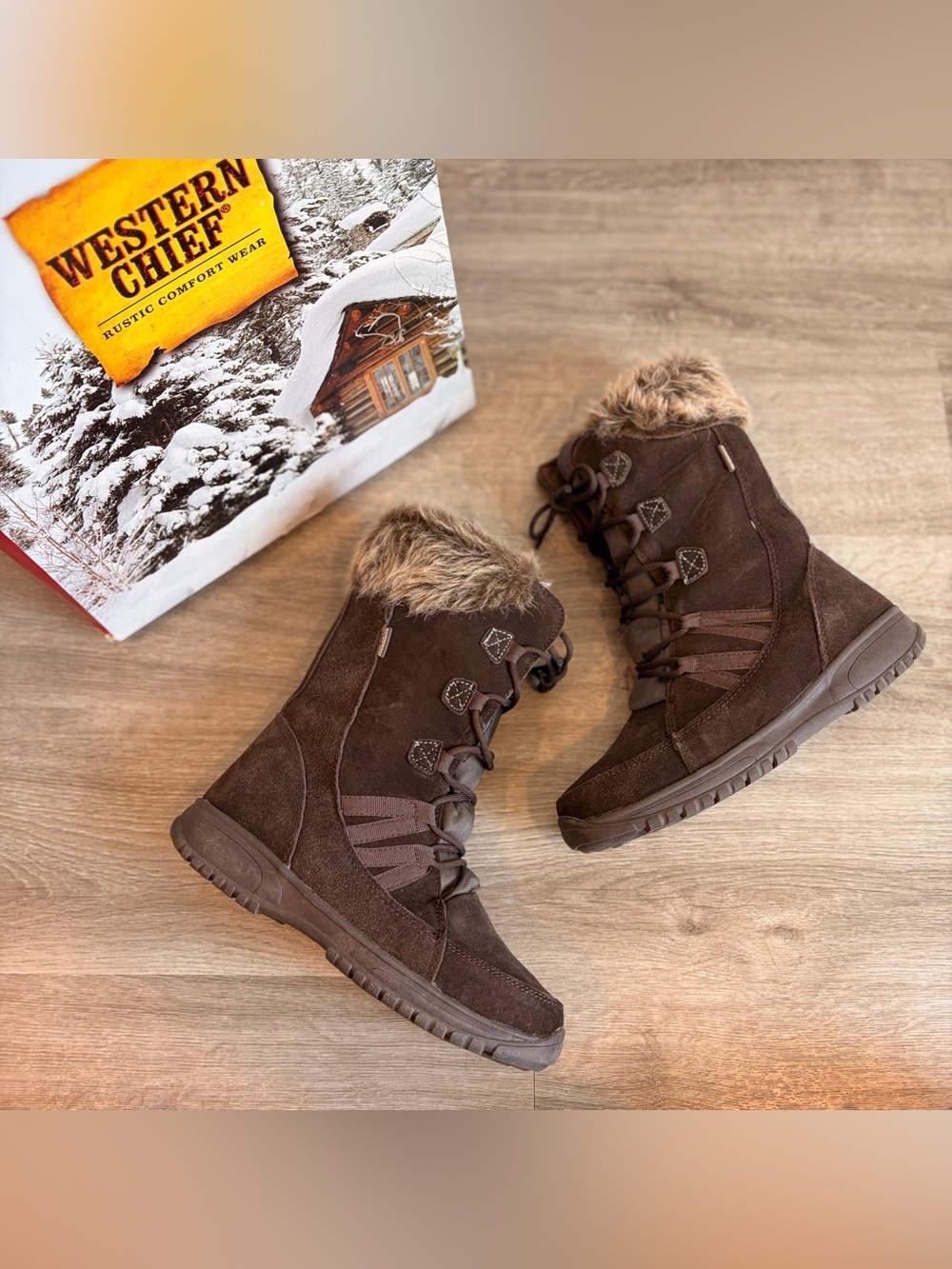 Western Chief Ellie brown lace up boots